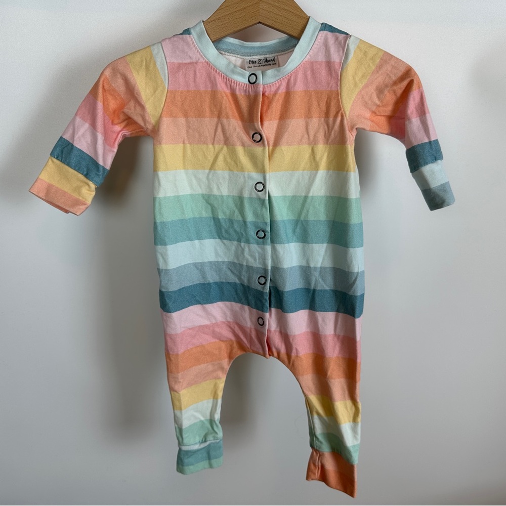Handmade Pastel Rainbow Long Sleeve Snaps Baby Romper 0-3M‎